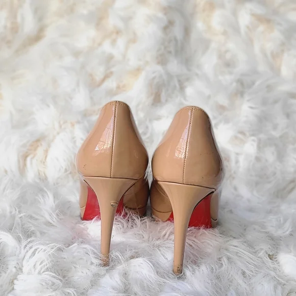 Nude Christian Louboutin Pumps - Picture 4 of 4